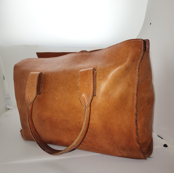 Dooney And Bourke Vintage Alto Executive Cognac Tote And Wallet - Picture 9 of 17